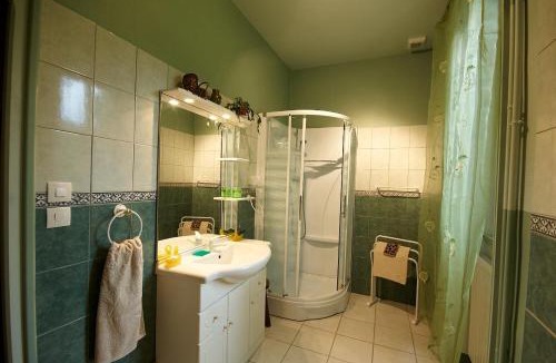 Pierrefitte-sur-Loire House | Manoir du Breuil Chambres d'hôtes