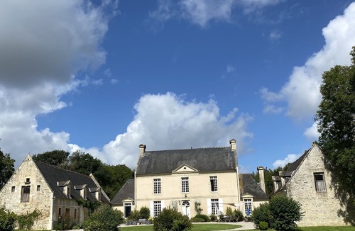 Longrayez House | Manor in Normandy near Bayeux, D-Day beaches, and Mont Saint Michel. Heated pool