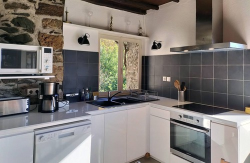 Montferrer House | mansion - Montferrer