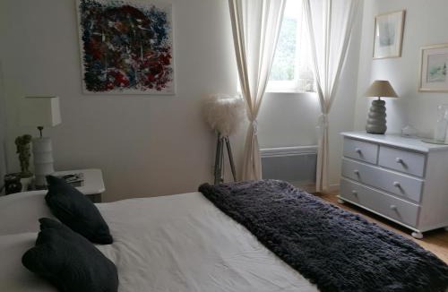 Mariac Bed & Breakfast | MARIAC , Chambres d'hôtes "AU TILLEUL" 6km du Cheylard