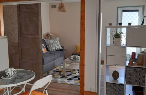 Les Martres-d'Artiere House | Marie and Marcel will welcome you in their small house with garden