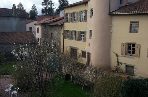 Saint-Haon-le-Chatel House | MARIE room of the Saint Jacques relay