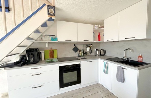 Le Port Apartment | Marina CANET appart. 4/7 persons - balcony and tropézienne - 2 bathrooms - WI-FI