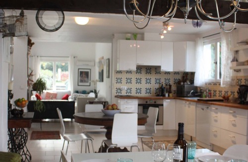 Ceret House | Mas Sifon Villa with Mountains View, Big Garden and Heated Saltwater Pool