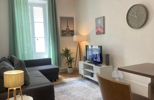 Meaux Apartment | MEAUX Centre Vue Cathédrale RDC Cosy