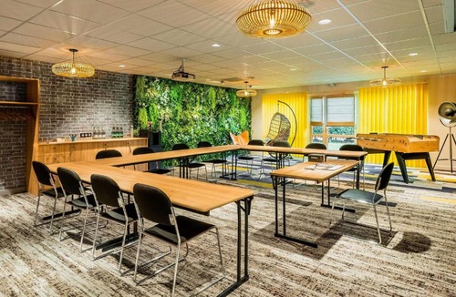 Chaponnay Hotel | Mercure Lyon Est Chaponnay