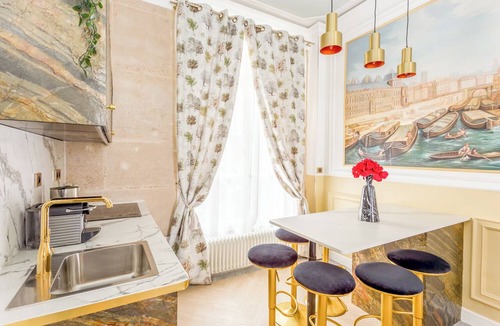 8th Arrondissement Apartment | Merveil -Luxury Suite -Champs Elysees-Haussmann II