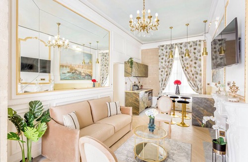 8th Arrondissement Apartment | Merveil -Luxury Suite -Champs Elysees-Haussmann II