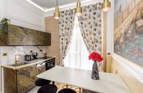 8th Arrondissement Apartment | Merveil -Luxury Suite -Champs Elysees-Haussmann II
