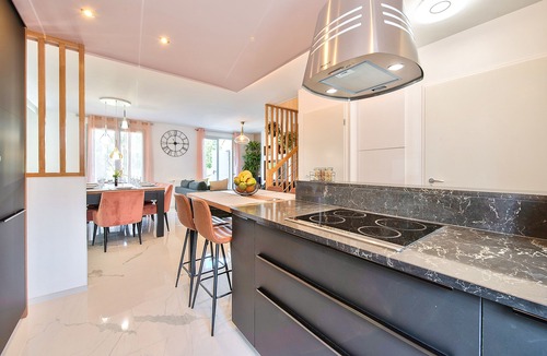 Villeneuve-le-Comte House | MickeyRelax Luxury Spa Villa near Disneyland Paris