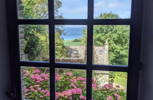 Urville-Nacqueville House | Mill for 2, facing the sea, 300m to the beach and great walks. Next to a castle.