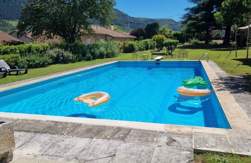Millau Apartment | Millau apartment in bourgeois house