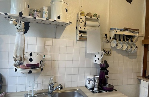 Saligny-sur-Roudon Cottage | Mini Farm Cottage, Pets Welcome, Wifi, Garden, 4-6 Guests