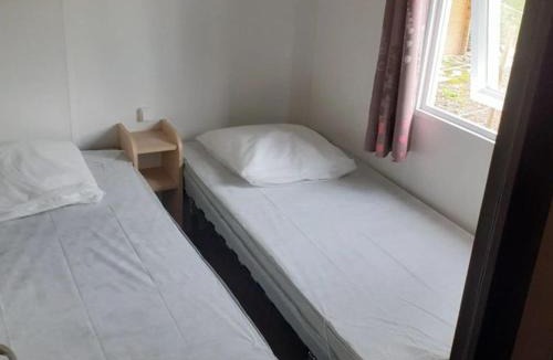 Guegon Other | Mobil-home 3 chambres avec terrasse à Guégon - API-1-52-646