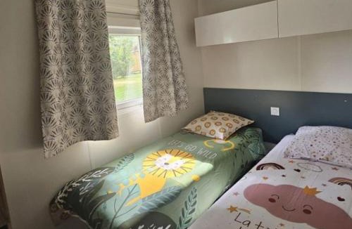 Charlieu Other | Mobil home - 3 chambres pour 6 personnes avec terrasse - API-1-52-1294