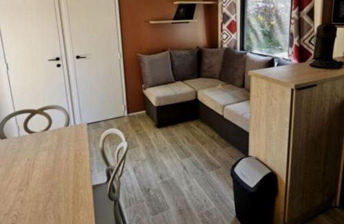 Charlieu Other | Mobil-home 34m² avec terrasse pour 6 pers., Charlieu - API-1-52-1199