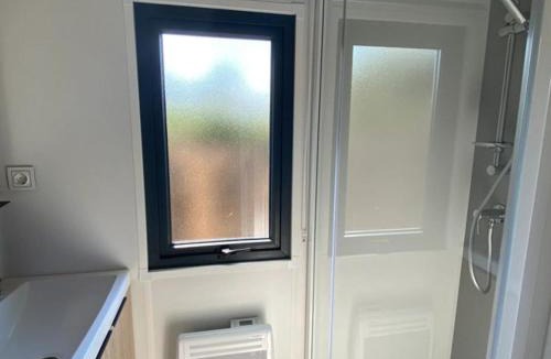 Guegon Other | Mobil-home avec Terrasse à Guégon - API-1-52-689