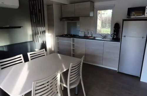 Nouan-le-Fuzelier House | Mobil-home Prestige 2 bedrooms - 2 bathrooms 35m² 4 persons