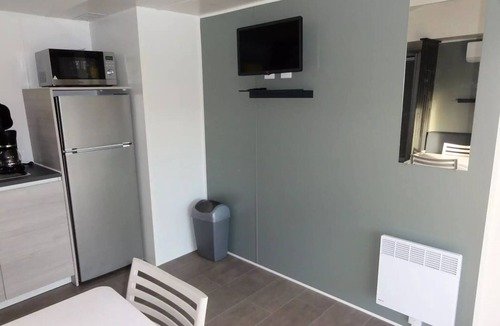 Nouan-le-Fuzelier House | Mobil-home Prestige 2 bedrooms - 2 bathrooms 35m² 4 persons