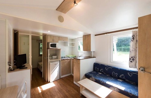 Isle-et-Bardais House | Mobile Home 29m² with Terrace - 6 Pers, 2 Rooms