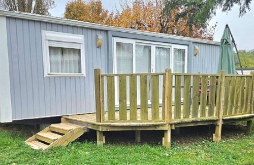 Charlieu House | Mobile home - 3 bedrooms for 6 people with terrace
