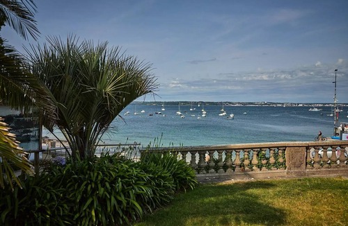 Clohars-Fouesnant House | Mobile Home | Classic | 2 Bedrooms | 4 People | Roof Terrace | TV