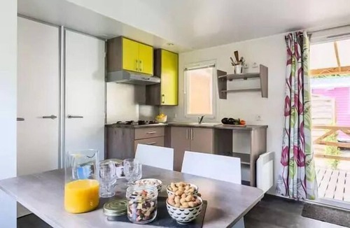 Vic-sur-Aisne House | Mobile Home | Comfort | 2 Bedrooms | 4–6 people | Raised, uncovered patio