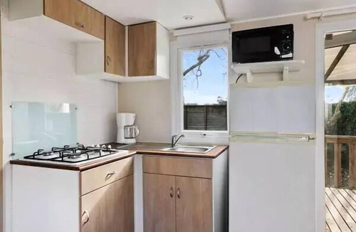 Saint-Cheron House | Mobile Home | Comfort | 3 Bedrooms | 6 Guests | Raised Deck