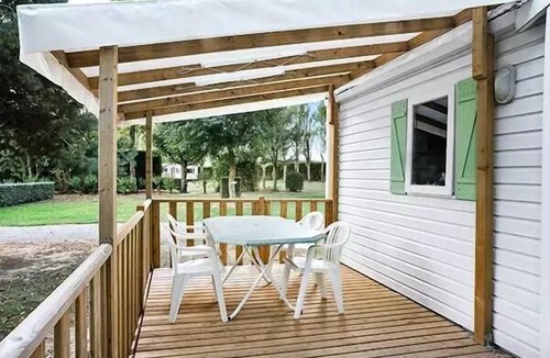 Trogues House | Mobile Home | Comfort | 2 Bedrooms | 4–6 people | Raised Deck | A/C