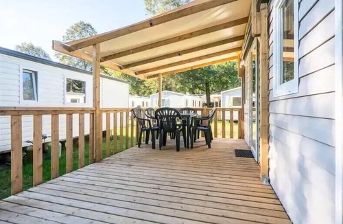 Millau House | Mobile Home | Comfort | 3 Bedrooms | 6 Guests | Raised Deck | A/C
