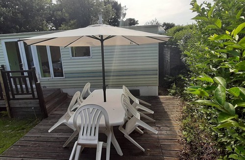 Plougrescant House | Mobile Home for Rent Near the Ocean
