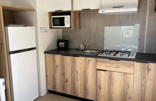 Guegon House | Mobile Home with Terrace in Guégon