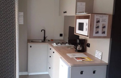 Guegon House | Mobile Home with Terrace in Guégon