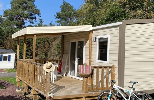 Guegon House | Mobile Home with Terrace in Guégon