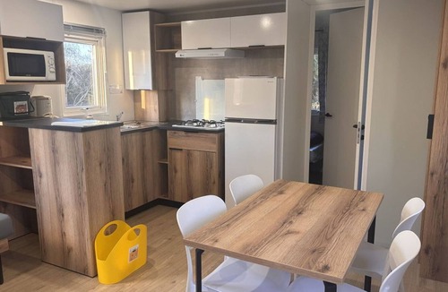 Guegon House | Mobile home with terrace in Guégon