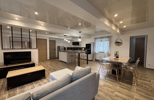 Cognat-Lyonne Cottage | Modern 3-ears cottage in Cognat-Lyonne, 6 ppl, charm and comfort
