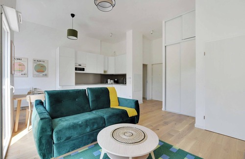 Le Bois Porte de Nogent Apartment | Modern Apartment-1BD/4P-PMR-Nogent-sur-Marne