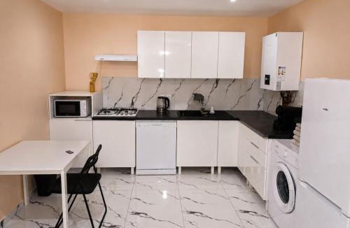 Bourgoin-Jallieu Apartment | Modern apartment Free parking Wifi