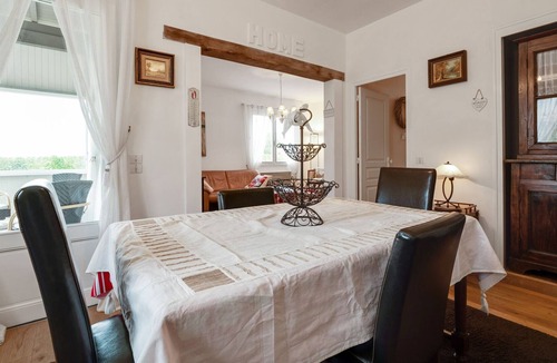 Belaye House | Modern bungalow in Midi-Pyrenees with swimming pool