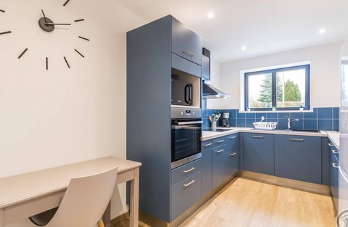 Besneville Cottage | Modern comfortable house with private garden, Besneville