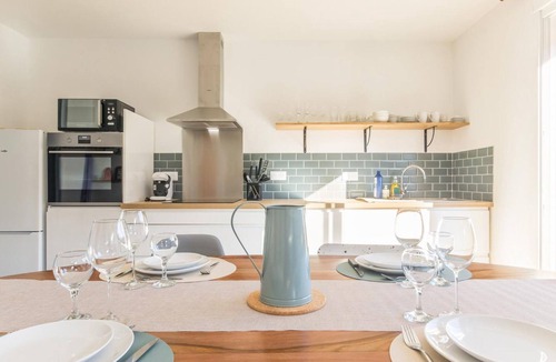 Glatigny Cottage | Modern Cottage in Countryside - Pets Allowed, Parking