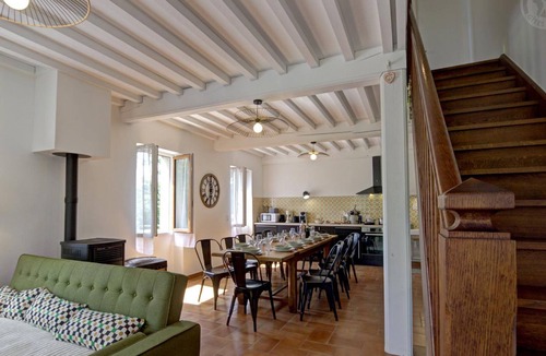 Belmont-de-la-Loire Cottage | Modern country house with pets allowed, terrace and internet