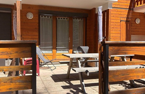 La Joue du Loup Apartment | Modern family studio with terrace and WIFI
