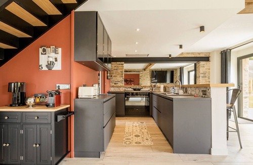 La Chapelle-Saint-Sauveur Cottage | Modern farmhouse with spa, billiards, foosball, gym, hammam and Wi-Fi