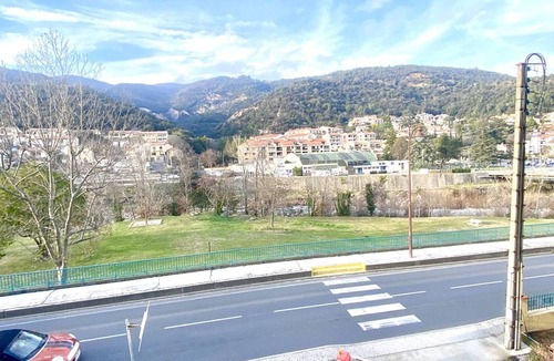 Amelie-les-Bains-Palalda Apartment | Modern F3 in Amélie-les-Bains with parking and wifi