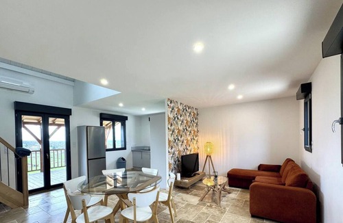 Preyssac-d'Excideuil Cottage | Modern house in the heart of Green Périgord with pets allowed