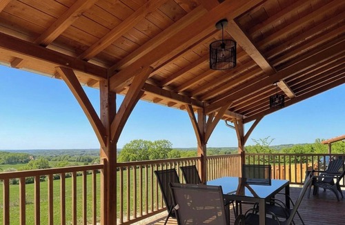 Preyssac-d'Excideuil Cottage | Modern house in the heart of Green Périgord with pets allowed