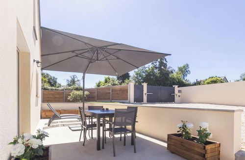 Saint-Pierre-Eglise Cottage | Modern house near Barfleur with private garden