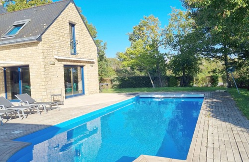 Le Tour-du-Parc House | Modern House for 11, Heated Pool, Pets Allowed, Le Tour du Parc
