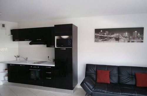 Saint-Jean-de-Luz Apartment | Modern property with large balcony and parking